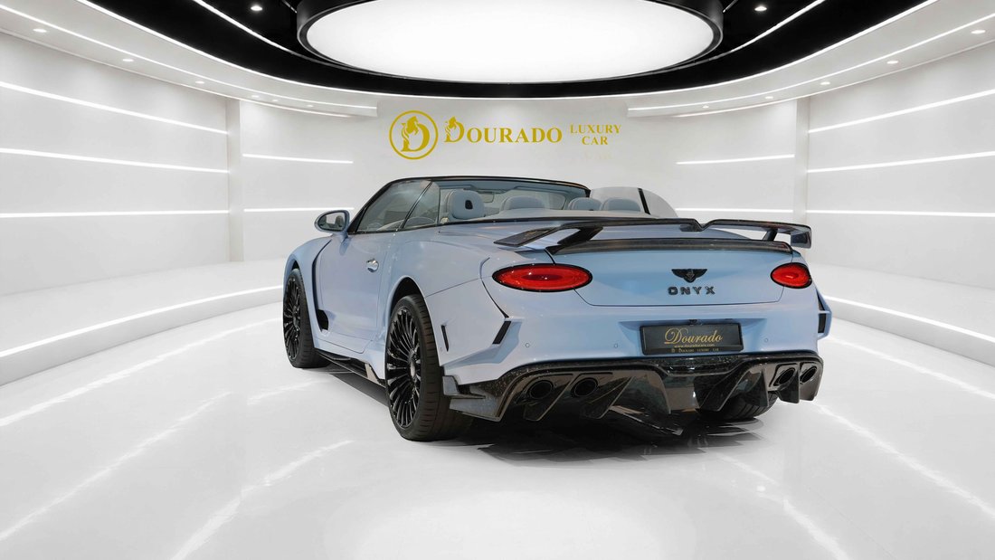 Cabriolet in Dubai, United Arab Emirates 4 - 18684384