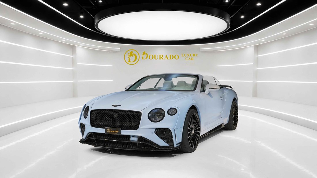 Cabriolet in Dubai, United Arab Emirates 3 - 18684384