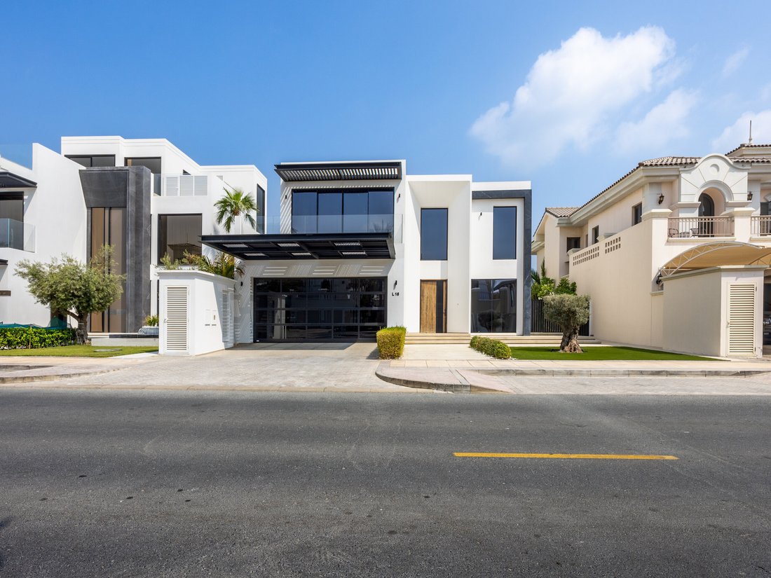 Villa in Palm Jumeirah, Dubai, United Arab Emirates 2 - 18715239