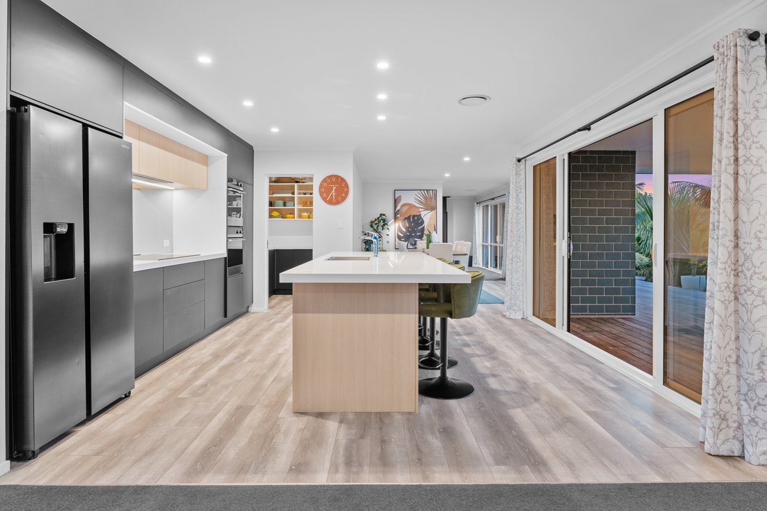 Auckland, Auckland, New Zealand 4 - 18715227