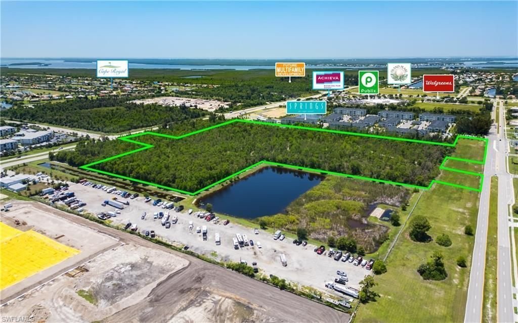 Terrain en Cape Coral, Floride, États-Unis 2 - 18715243
