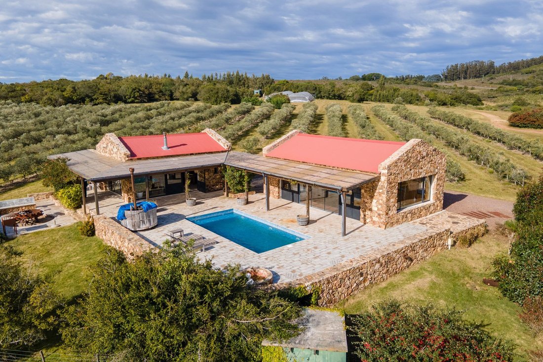 Farm Ranch in San Carlos, Maldonado Department, Uruguay 1 - 18715286