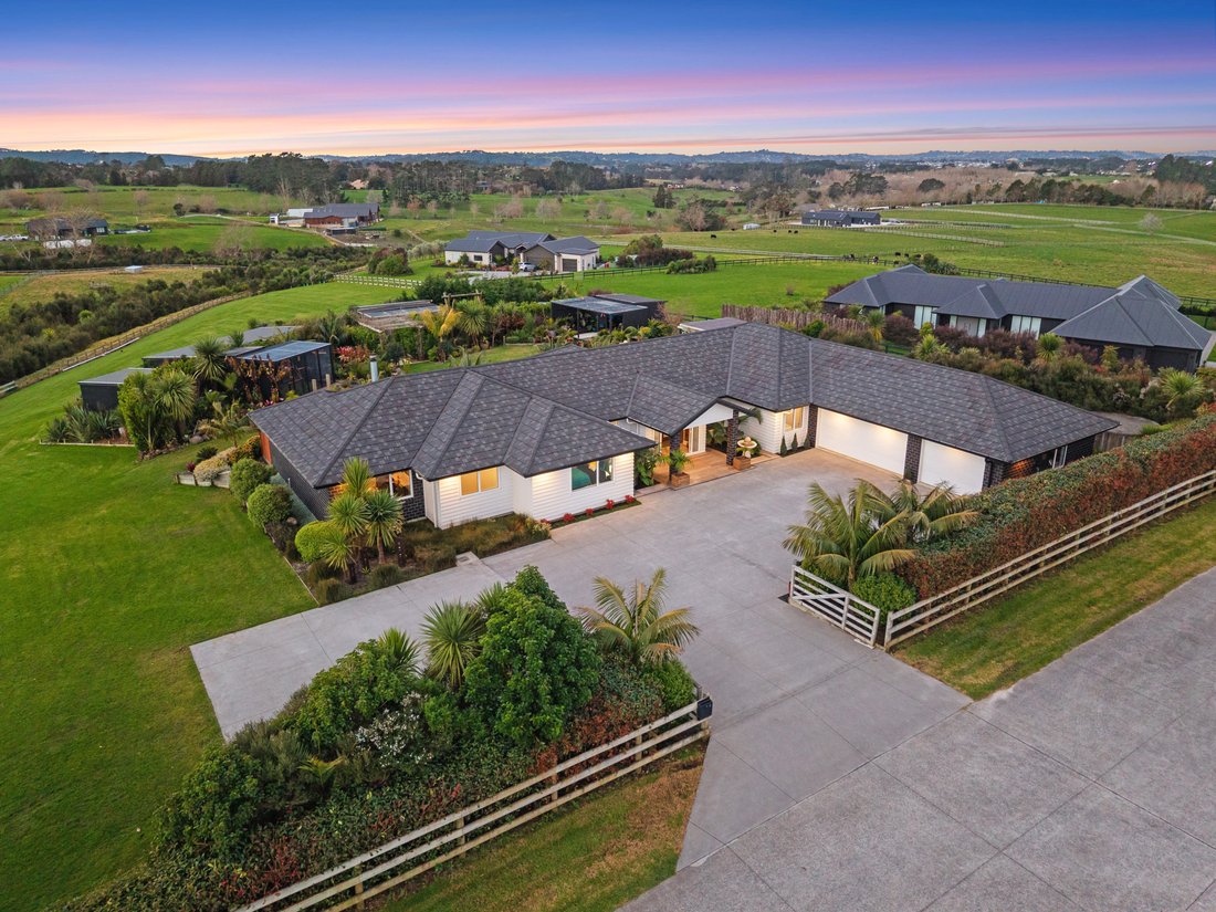 Auckland, Auckland, New Zealand 1 - 18715227