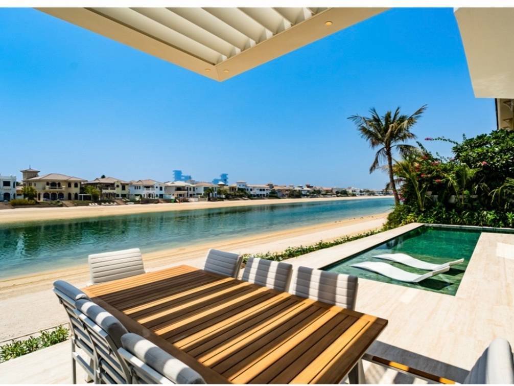 Villa in Palm Jumeirah, Dubai, United Arab Emirates 2 - 18715293