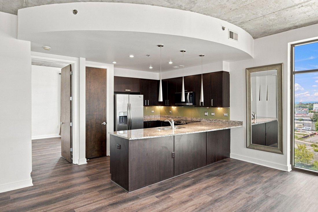 Condo in Nashville, Tennessee, United States 3 - 18715319