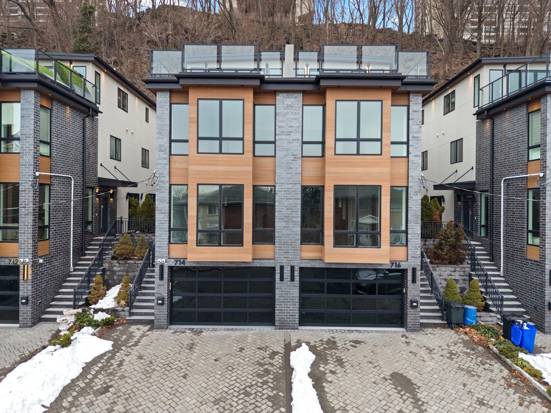 Townhouse in Edgewater, New Jersey, United States 1 - 18715324