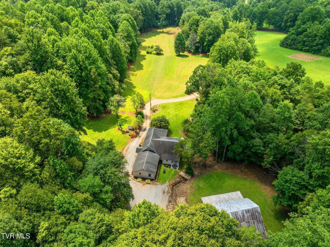 House in Elizabethton, Tennessee, United States 3 - 18715350