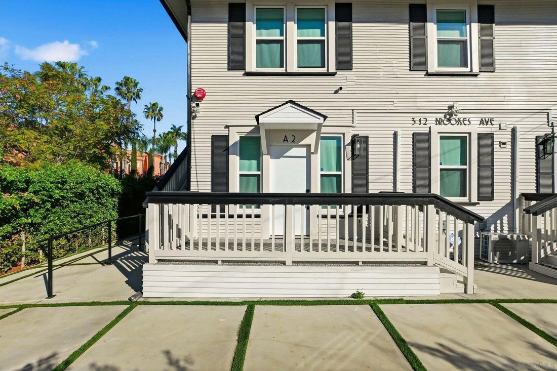 San Diego, California, United States 3 - 18715718