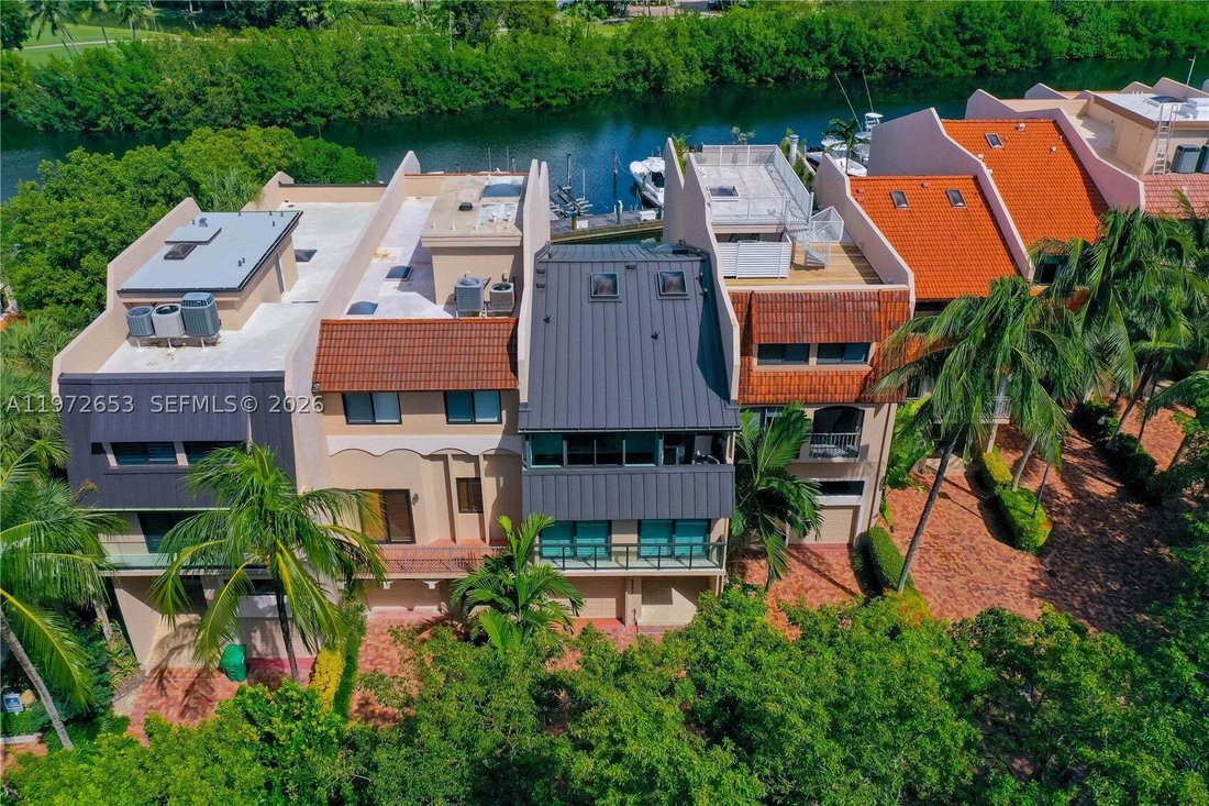 Townhouse in Cutler Bay, Florida, United States 3 - 17302171