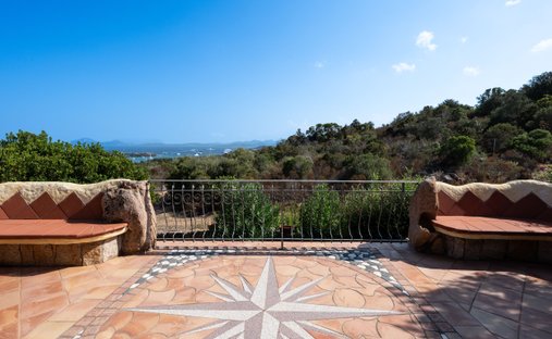 Villa en Abbiadori, Arzachena, Italia 1
