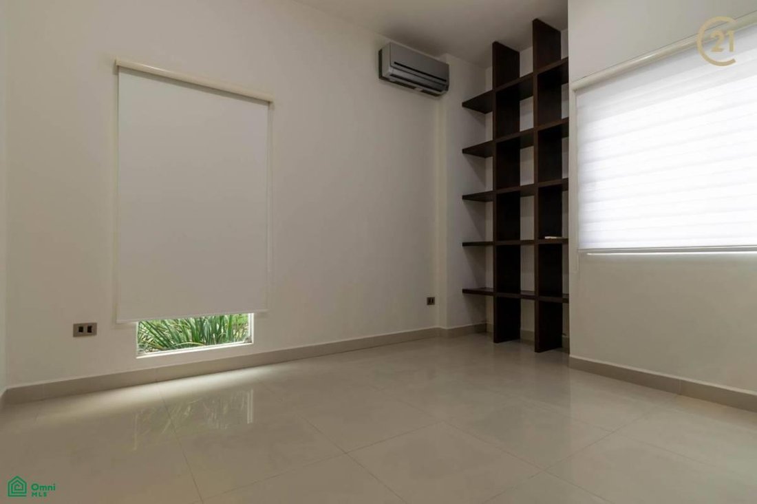 Townhouse en Colinas del Urubó, Departamento de Santa Cruz, Bolivia 2 - 18000268