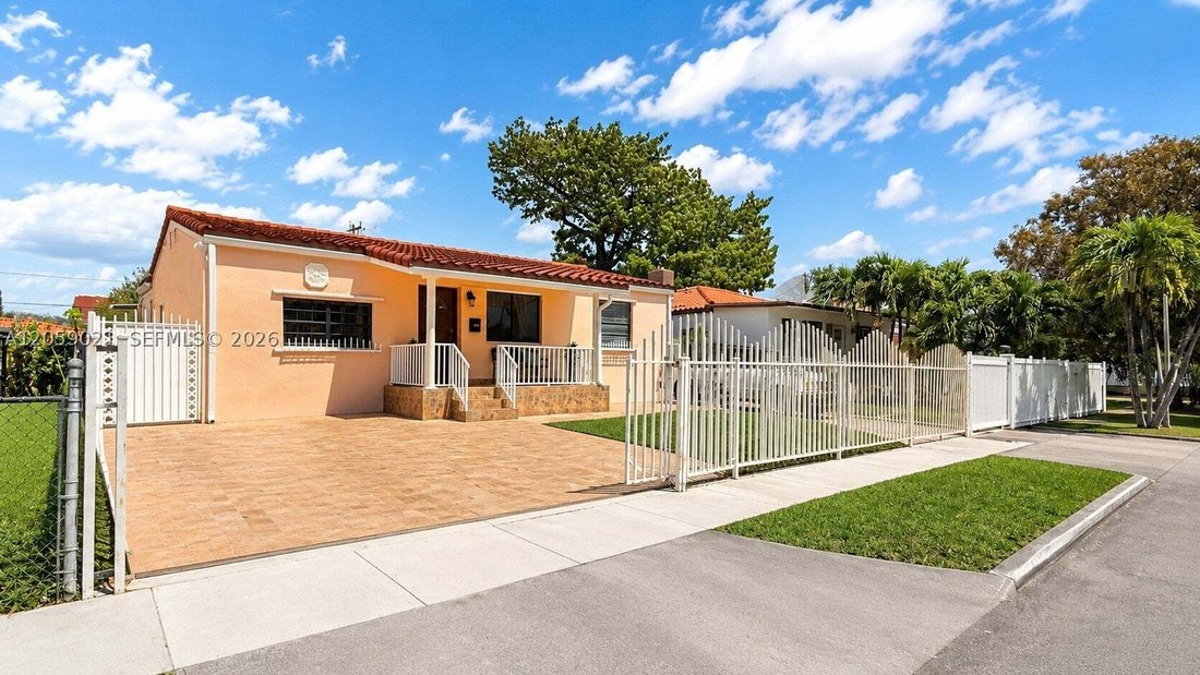 House in Miami, Florida, United States 1 - 18715646