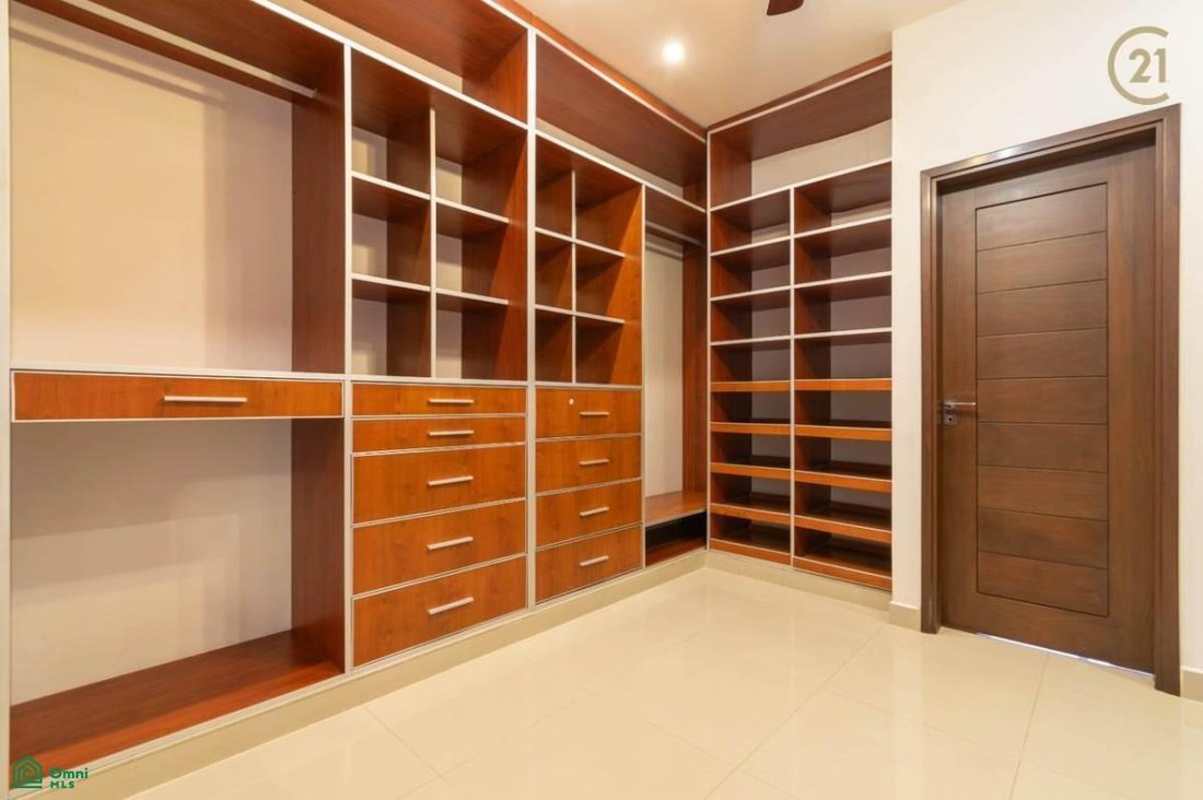 Townhouse en Colinas del Urubó, Departamento de Santa Cruz, Bolivia 3 - 18000268