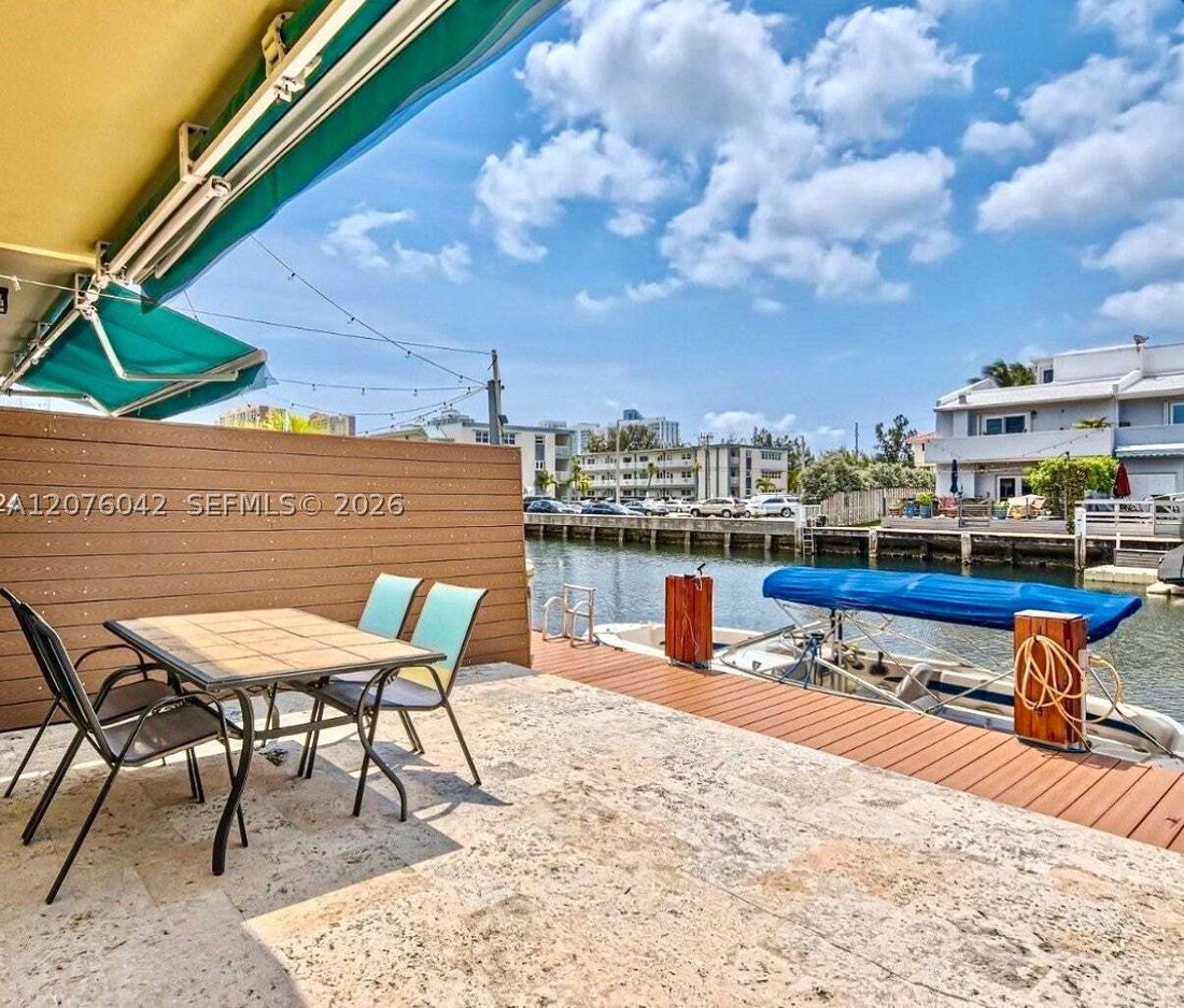 Townhouse in Golden Beach, Florida, United States 4 - 18715642