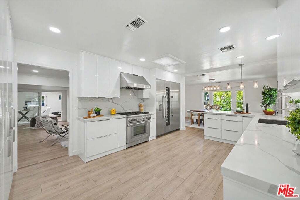 House in Beverly Hills, California, United States 5 - 18715482