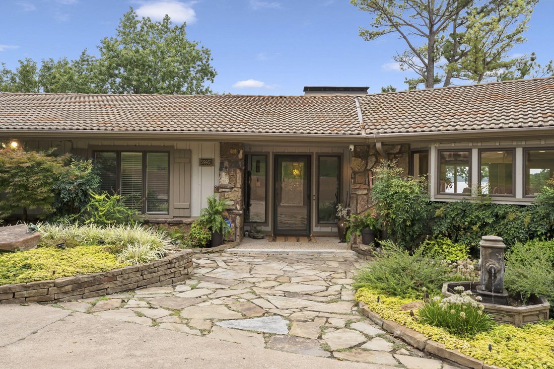 House in Grove, Oklahoma, United States 4 - 18715855