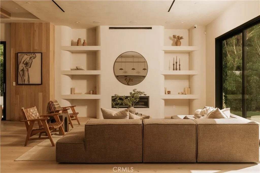 Condo in Los Angeles, California, United States 3 - 18715768