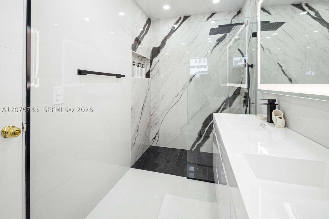House in Miami Beach, Florida, United States 3 - 18715630