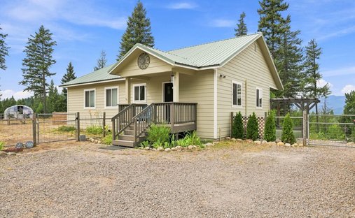 House in Newport, Washington, United States 1