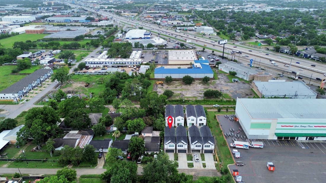 Houston, Texas, United States 1 - 18715834