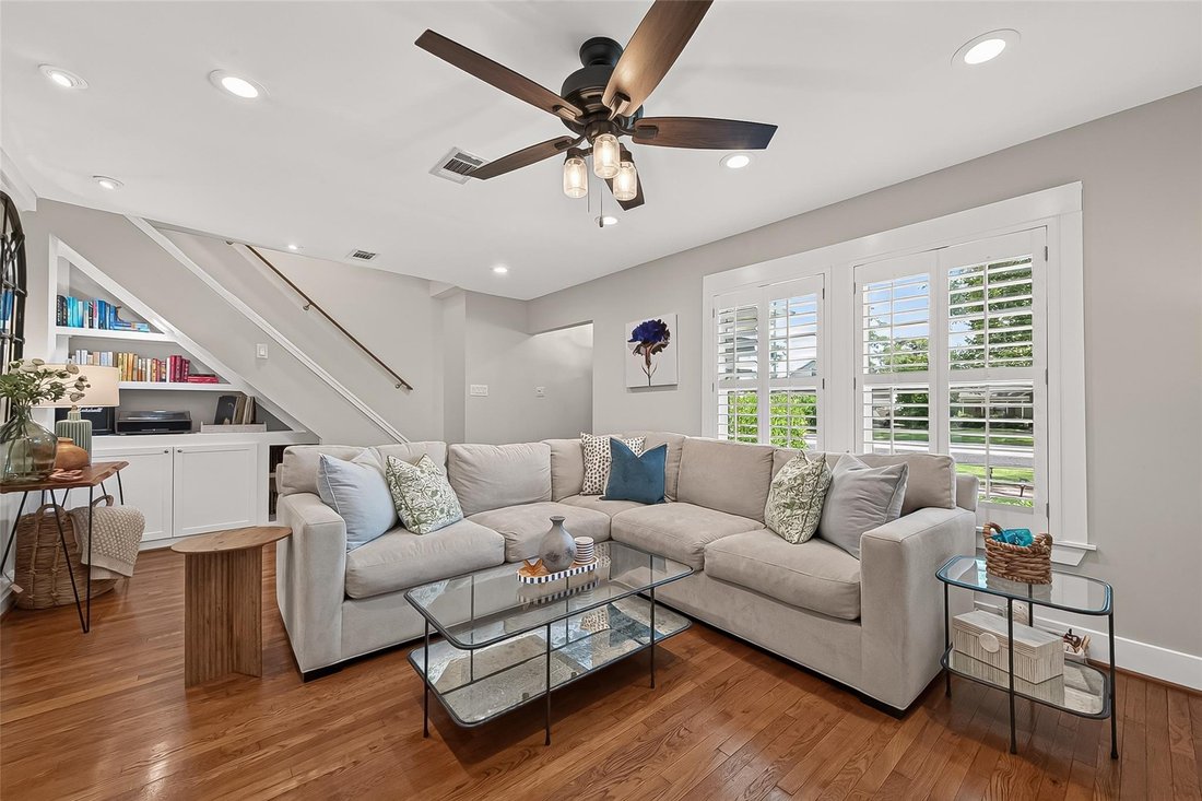 House in Houston, Texas, United States 3 - 18716034