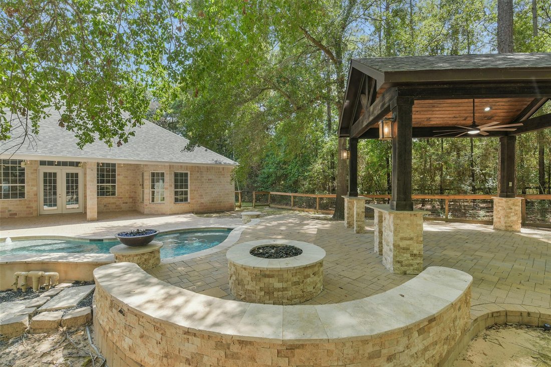 Casa a Montgomery, Texas, Stati Uniti 4 - 18716017