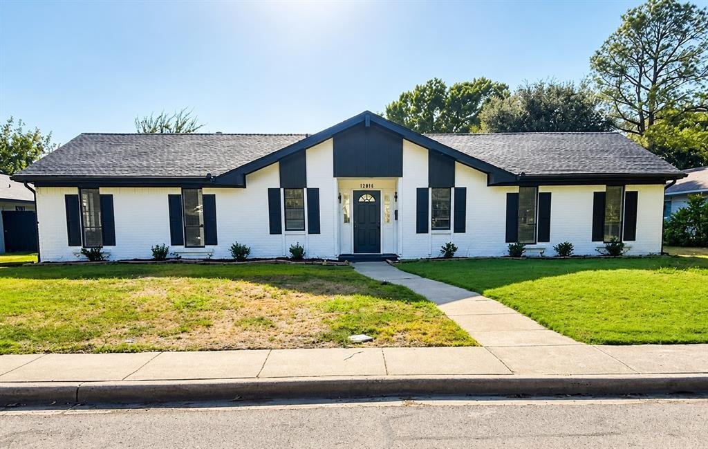 House in Farmers Branch, Texas, United States 1 - 18716012