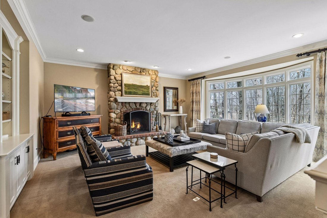 House in Eden Prairie, Minnesota, United States 4 - 18716073