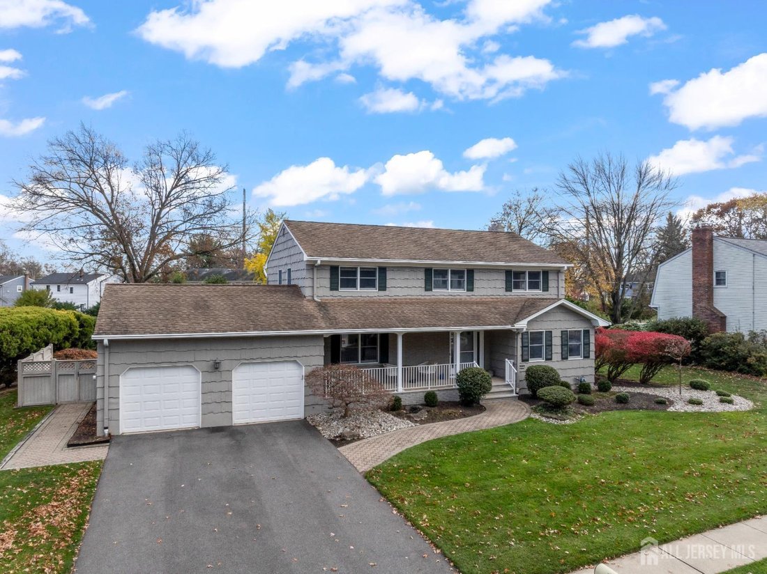 House in North Brunswick Township, New Jersey, United States 1 - 18716071