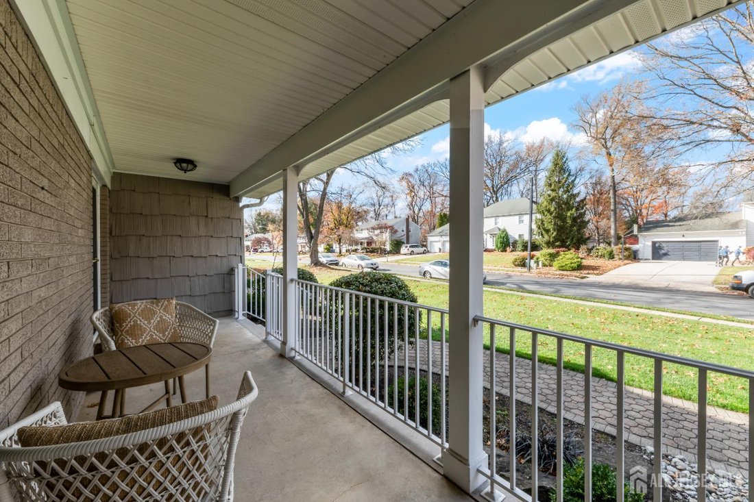 House in North Brunswick Township, New Jersey, United States 3 - 18716071