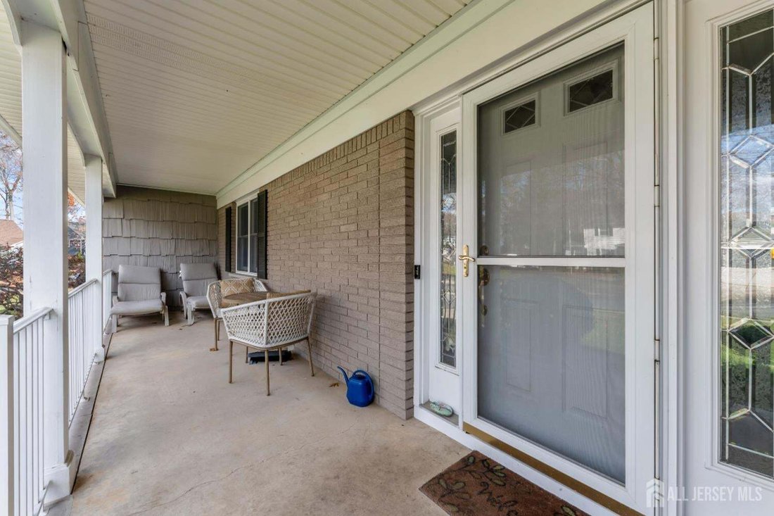 House in North Brunswick Township, New Jersey, United States 4 - 18716071