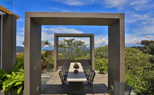 House in Ciudad Colón, San José Province, Costa Rica 1