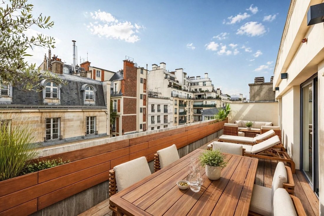 Apartment in Bois de Boulogne, Paris 16e Arrondissement, Paris 2 - 18716940