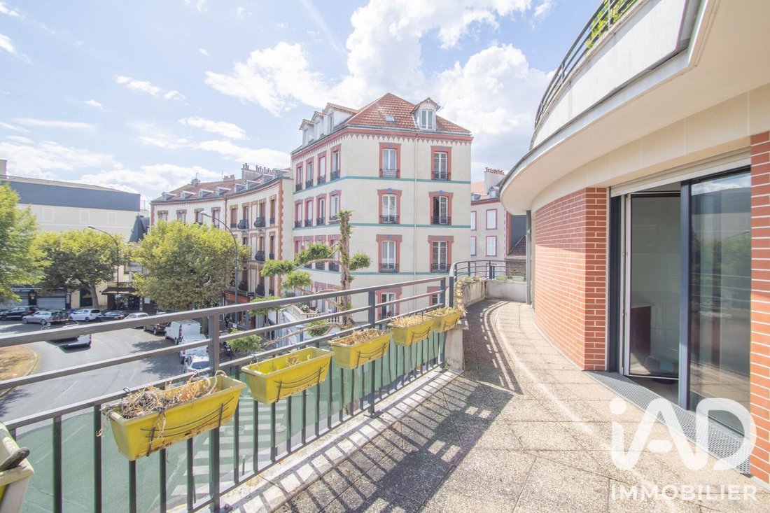 Apartment in Nicolas Carnot, Le Raincy, France 3 - 18717887