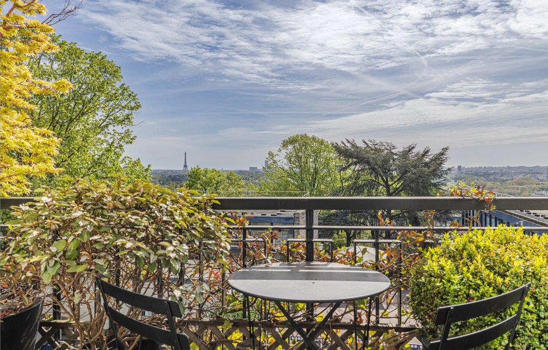 Apartment in Plateau Ouest, Suresnes, France 4 - 18719763