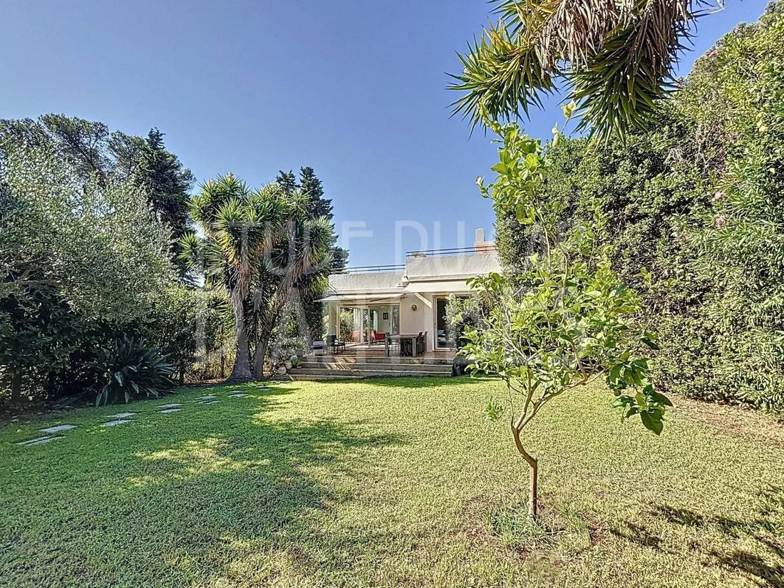 Villa à Les Bastides, Antibes, France 3 - 16083797
