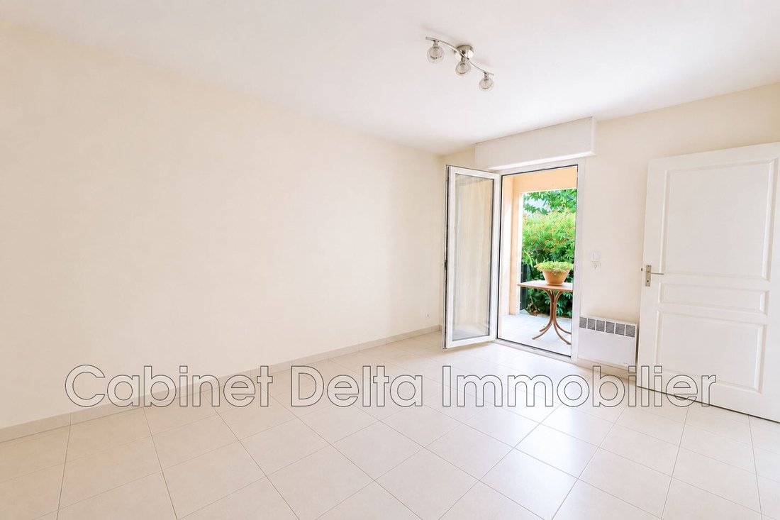 Appartamento a Sanary-sur-Mer, Provenza-Alpi-Costa Azzurra, Francia 5 - 18642565
