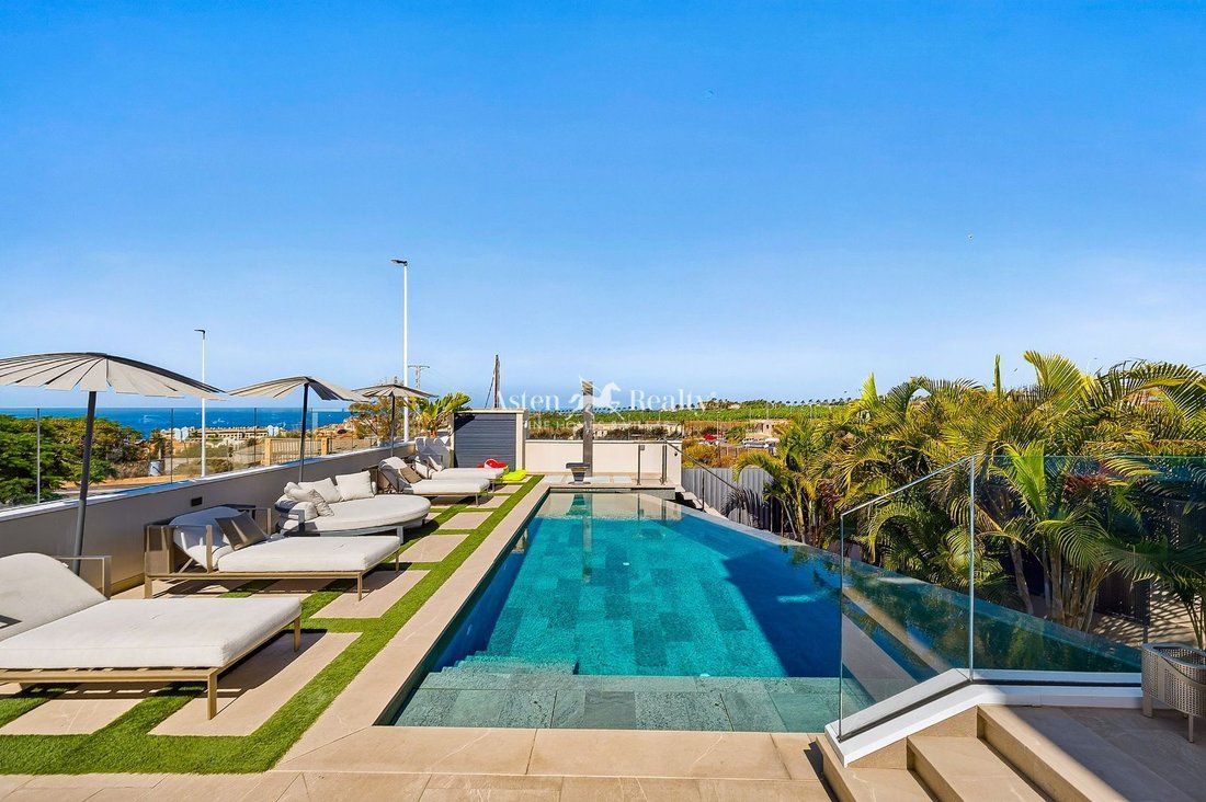 Villa in Costa Adeje, Adeje, Canary Islands 2 - 16539063