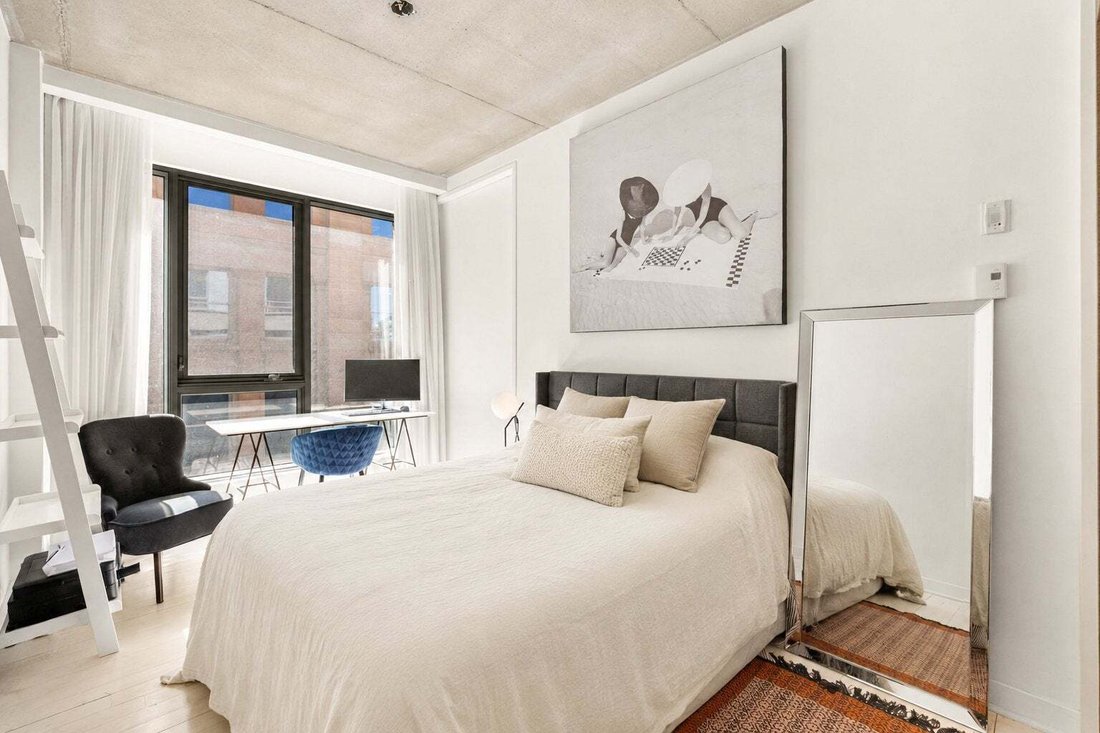 Condo in Montréal, Quebec, Canada 5 - 18643158