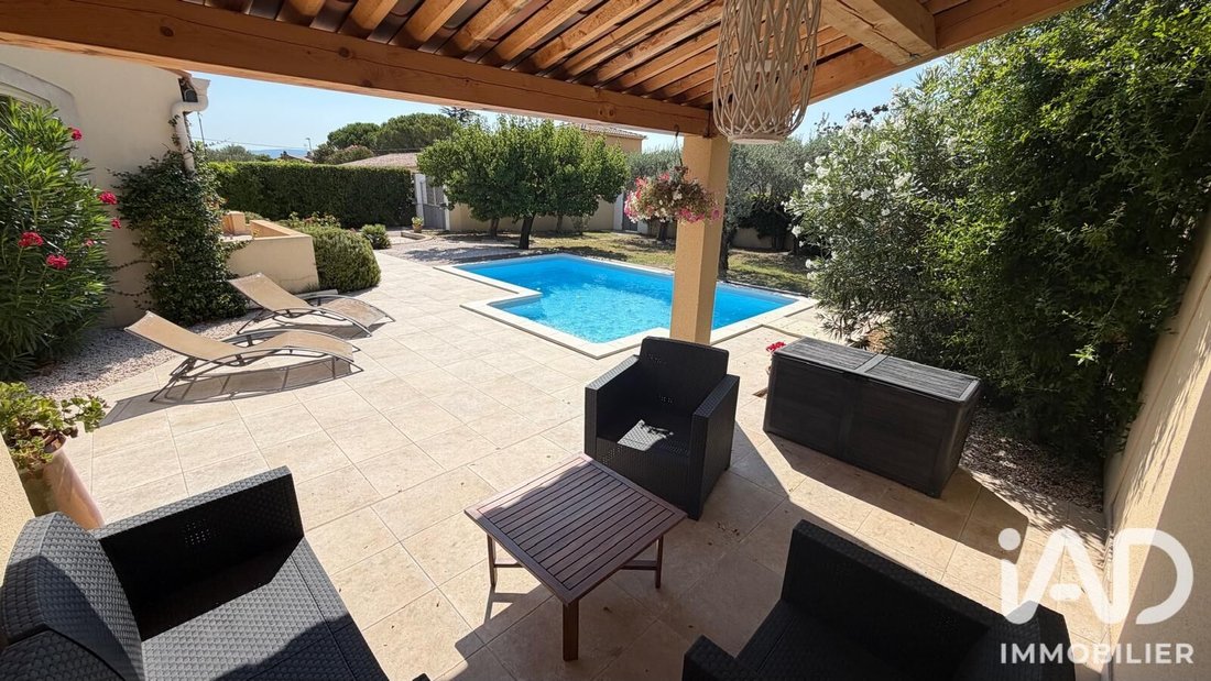 Maison à Saint-Saturnin-lès-Avignon, Provence-Alpes-Côte d'Azur, France 4 - 18262049