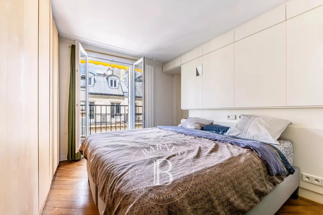 Apartment in Elysées-Madeleine, Paris 8e Arrondissement, Paris 5 - 18716761