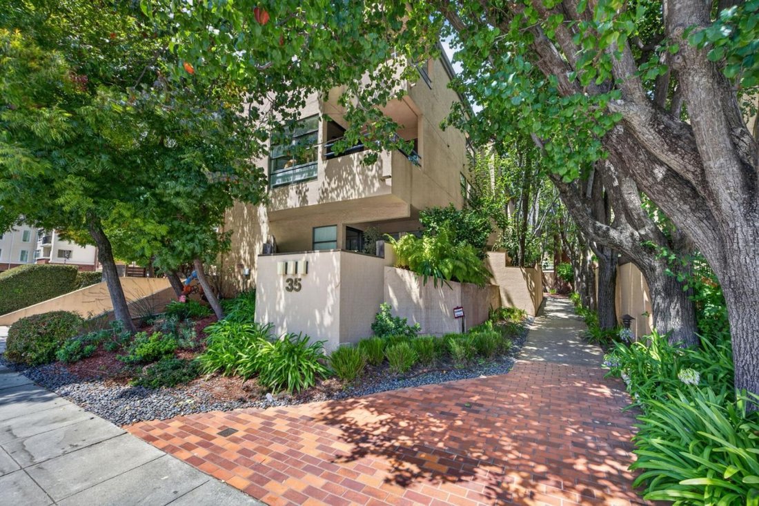 Condo in San Mateo, California, United States 2 - 18719157