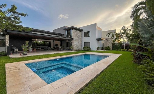 House in Komchen, Yucatan, Mexico 1