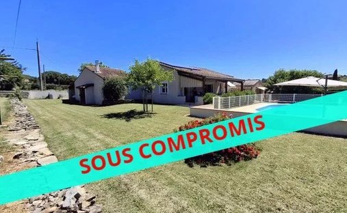 Haus in Les Vans, Auvergne-Rhone-Alpen, Frankreich 1