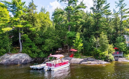 House in Muskoka Lakes, Ontario, Canada 1