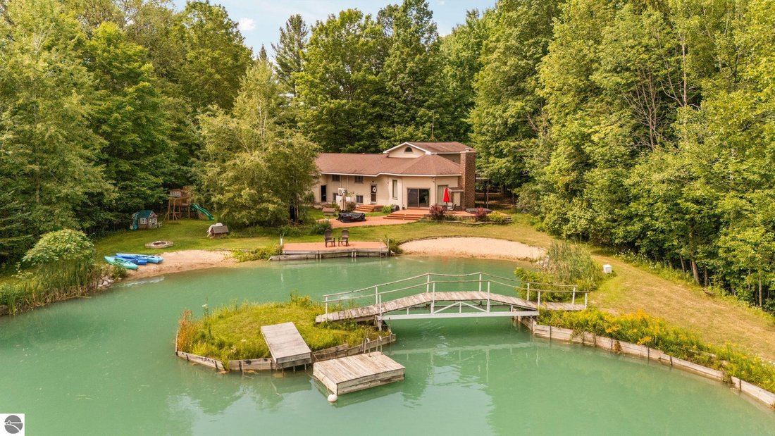 Casa a Fife Lake, Michigan, Stati Uniti 2 - 18718163