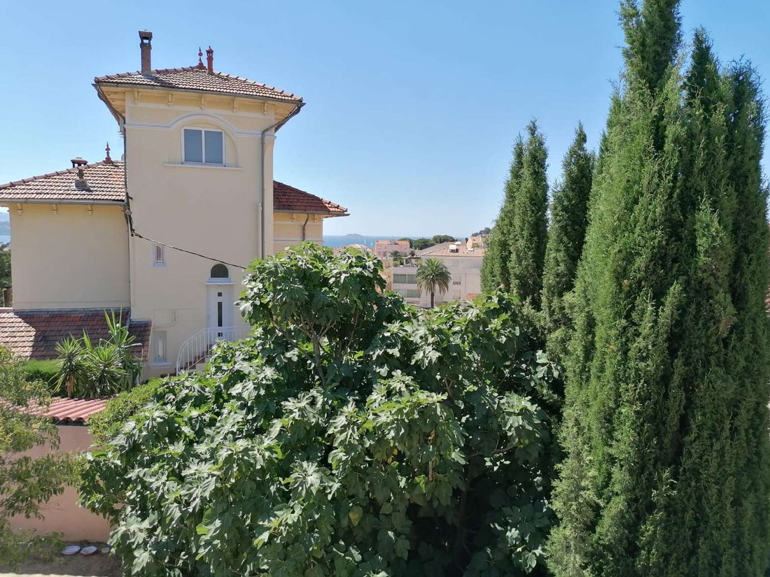 House in Bandol, Provence-Alpes-Côte d'Azur, France 3 - 18717347