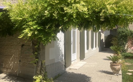 Maison à Saint-Hilaire-la-Palud, Nouvelle-Aquitaine, France 1