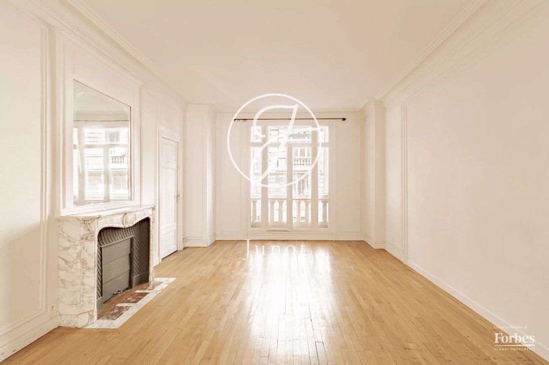 Appartamento a Courcelles-Wagram, Paris 17e Arrondissement, Parigi 2 - 18716808