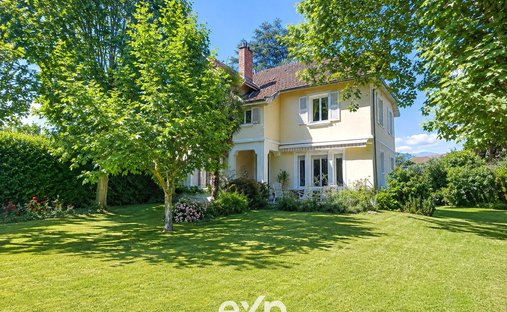 Casa en César-Terrier-Villard Noir, Pontcharra, Francia 1